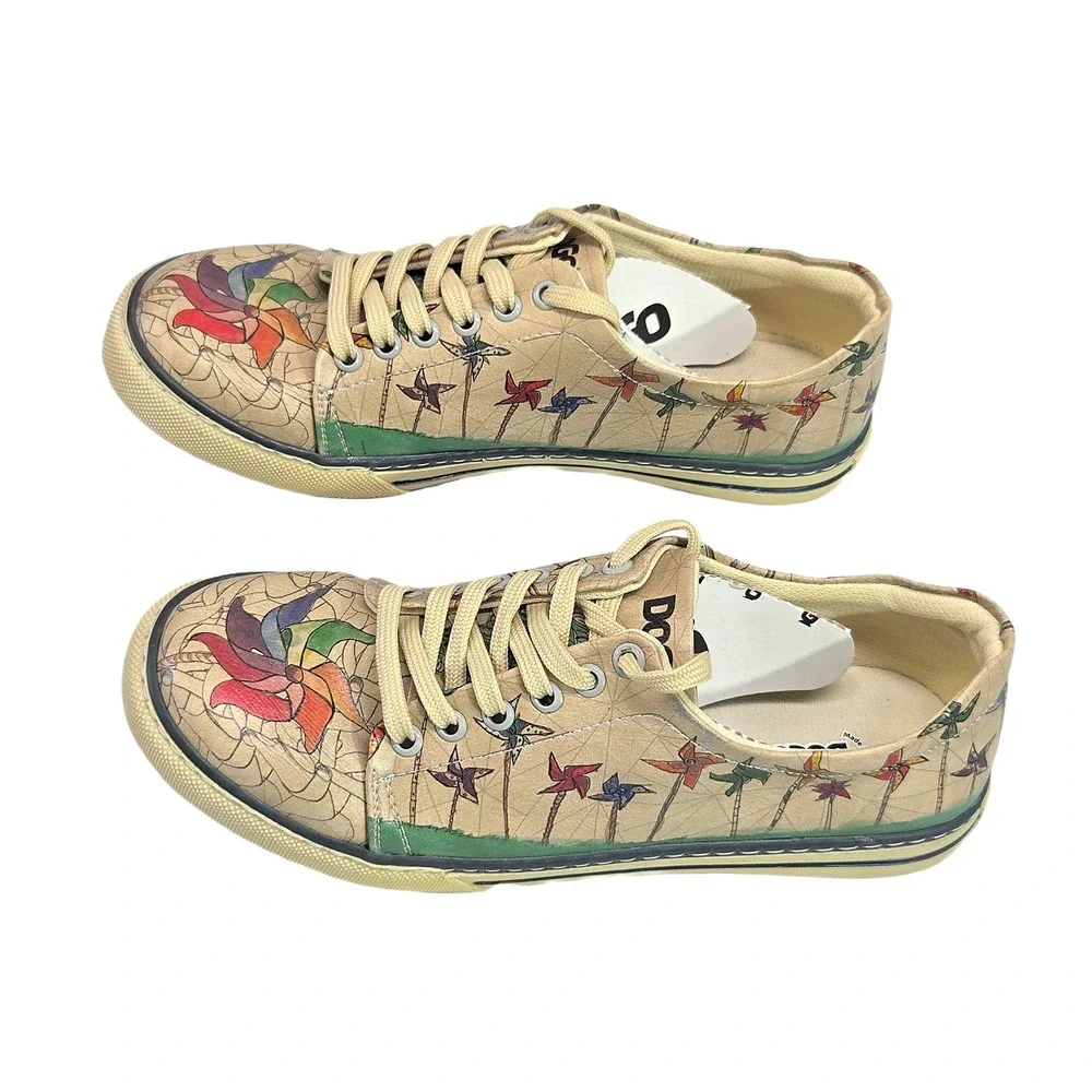 DOGO‎ Pinwheel Graphic Sneakers US 7.5 EU 38 Beige Multi Vegan Leather New